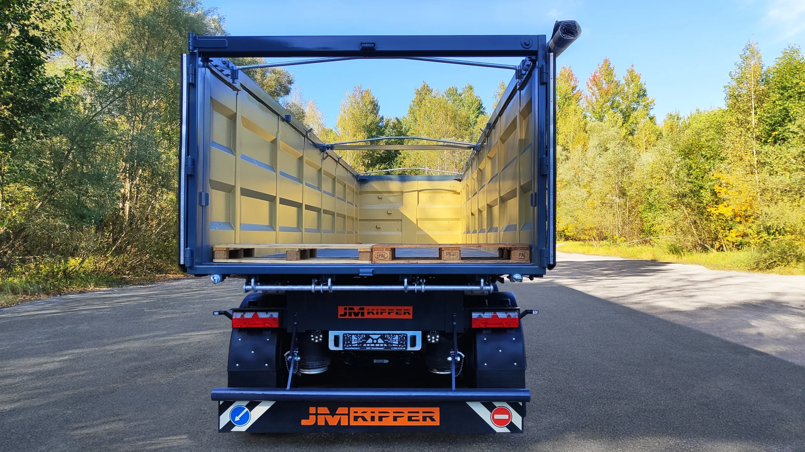 Стальной самосвальный трехосный полуприцеп JM Kipper STRONG 3 (европаллеты в ширину)