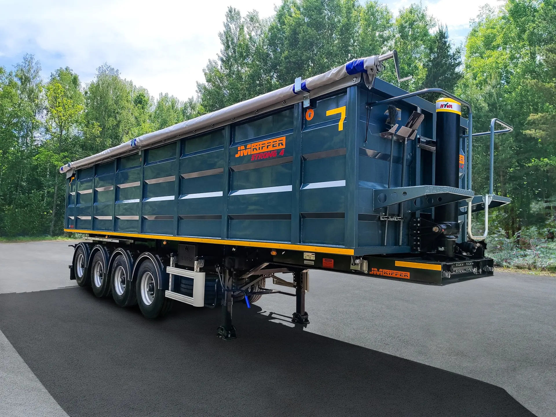 Стальной самосвальный четырехосный полуприцеп JM Kipper STRONG 4 (вид спереди 45)